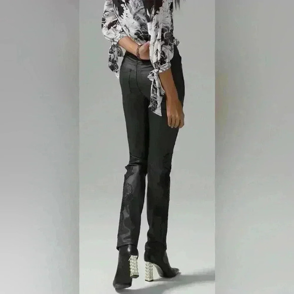 White House Black Market High-Rise Coated Denim & Lace
Slim Jeans Size 10 - Picture 4 of 14